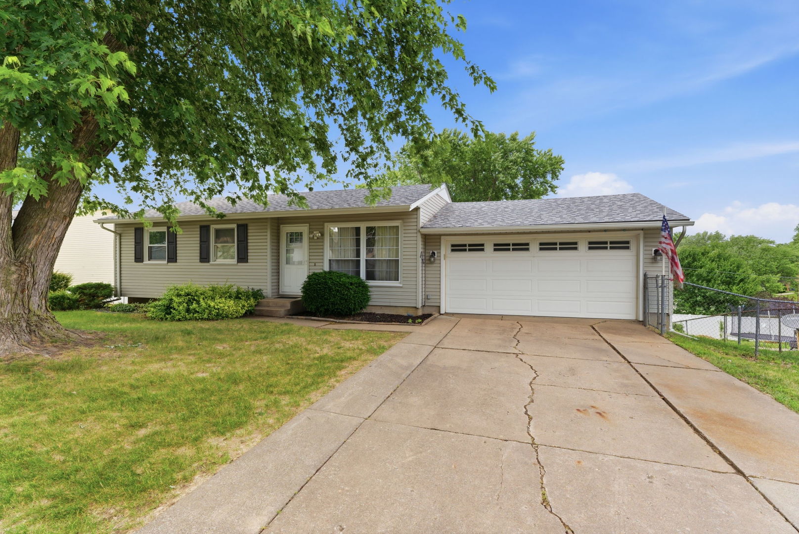 3108 Maplecrest Road