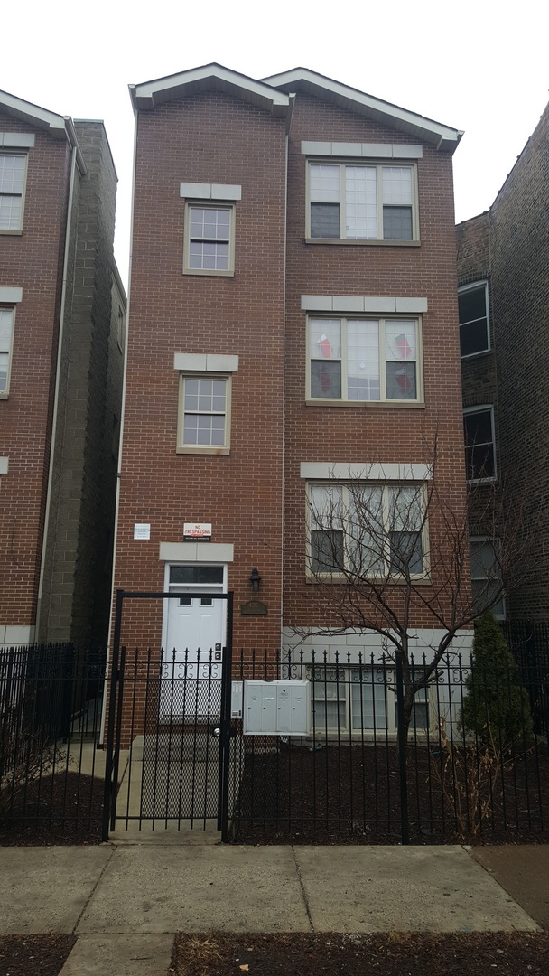 4016 JACKSON Boulevard