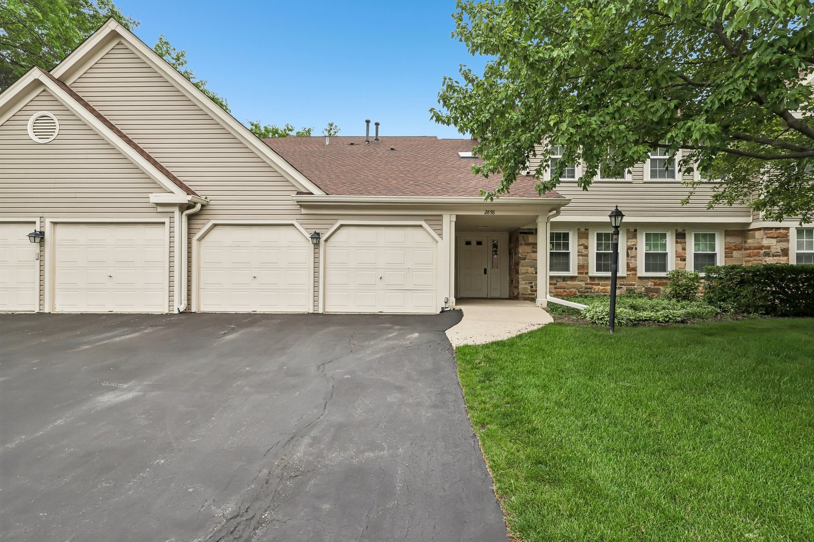 2838 Meadow Lane