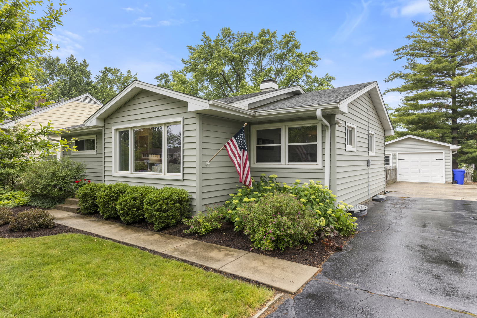 1106 LYFORD Lane