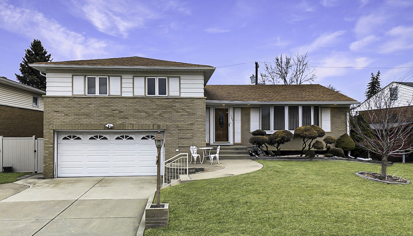 1205 Winston Drive