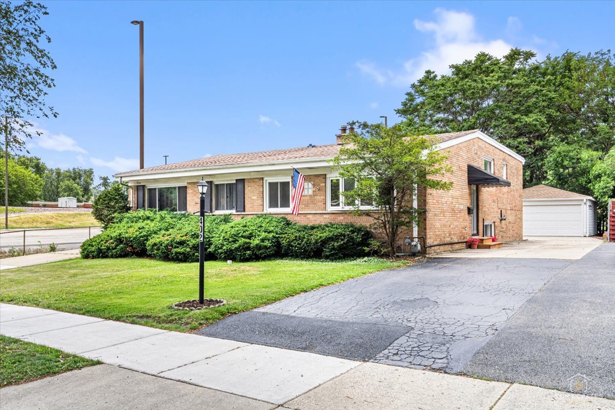 402 Douglas Avenue