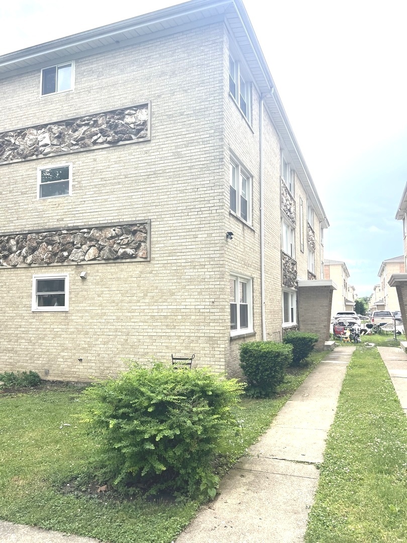 5214 Potawatomie Avenue