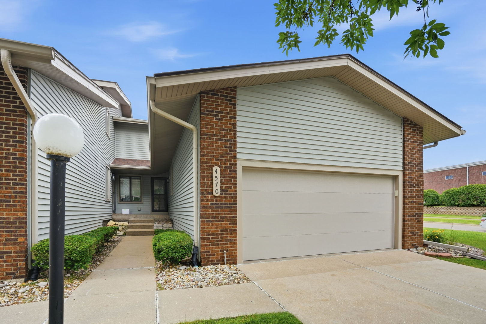 4570 Bunker Hill Drive