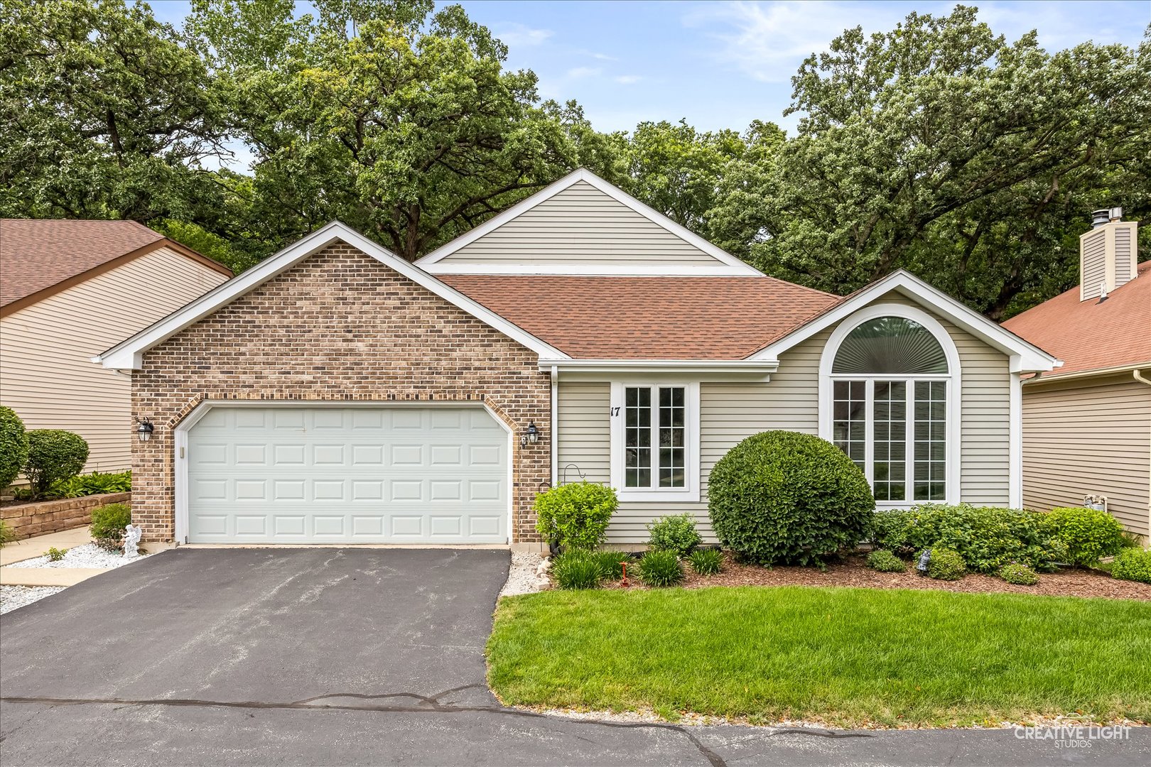 17 White Oak Lane
