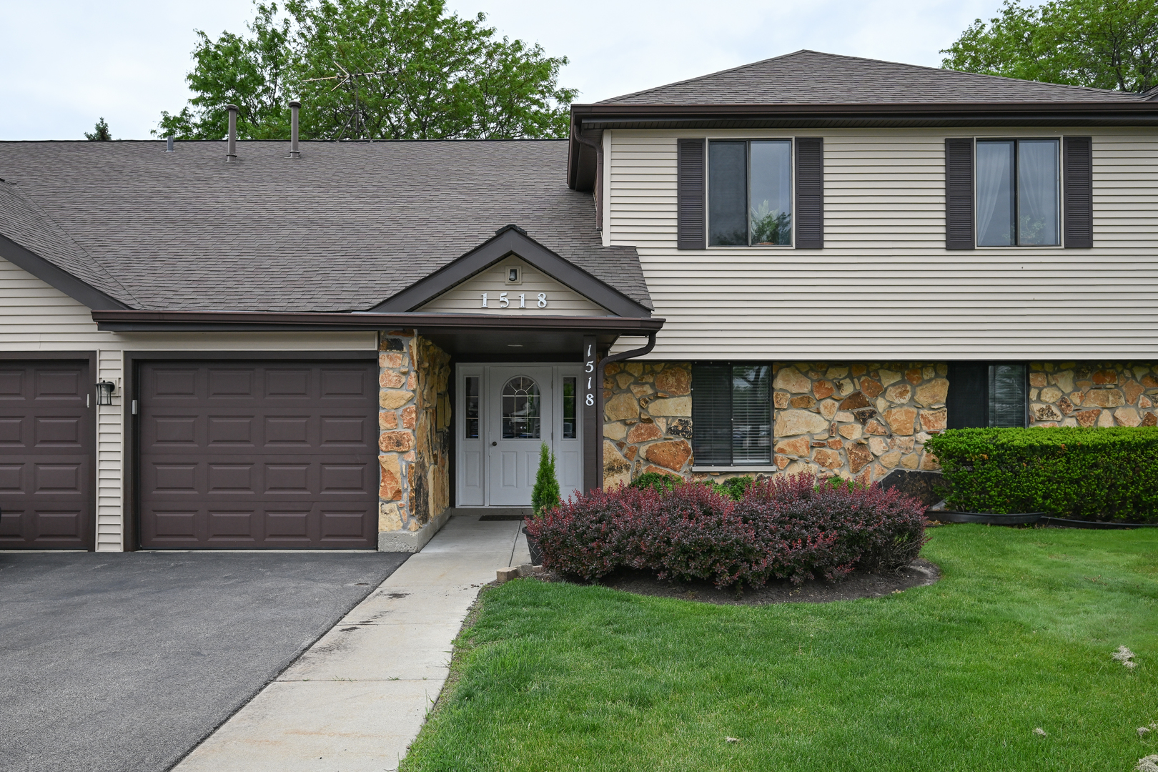 1518 HARBOUR Court