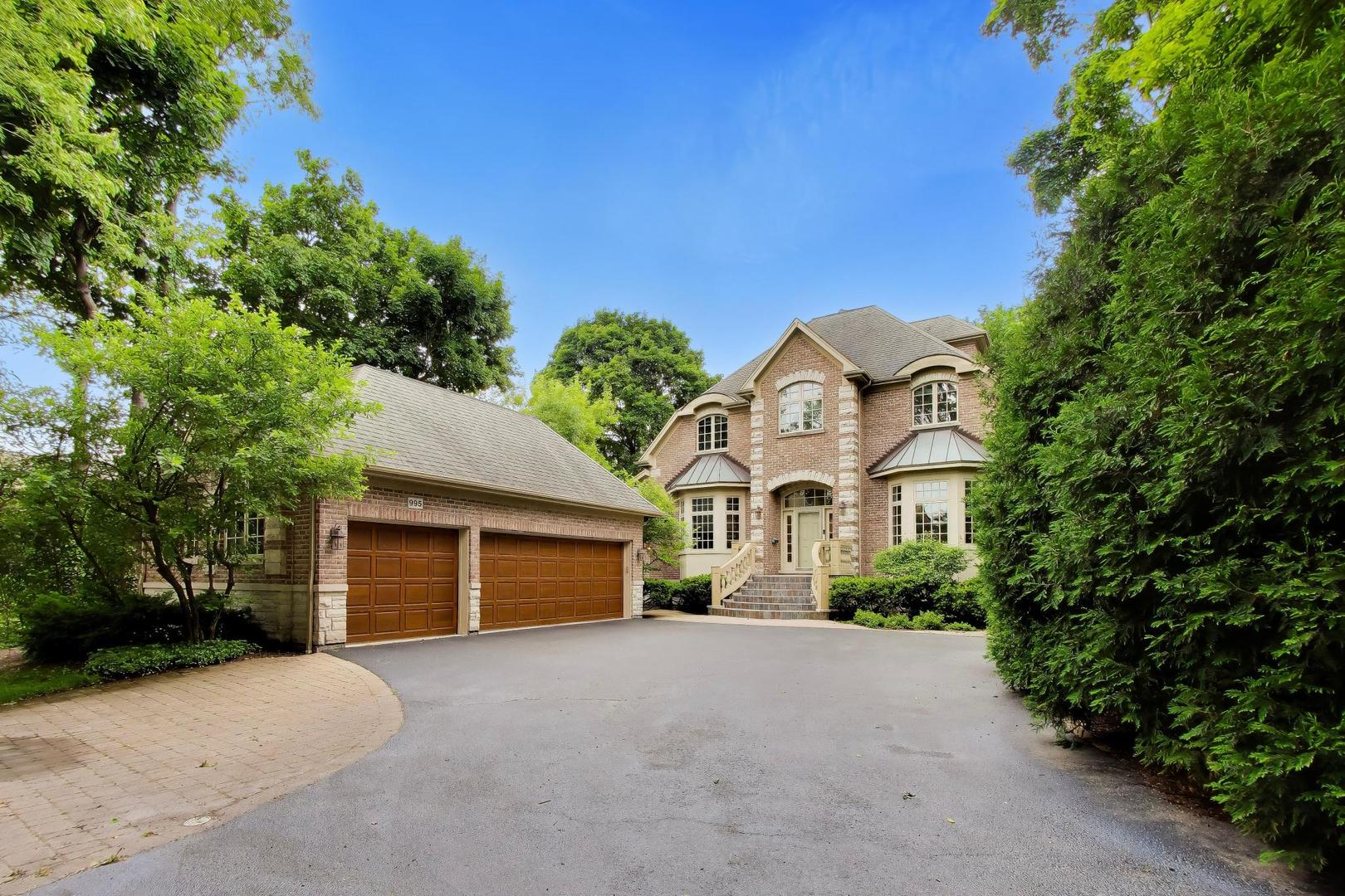 995 Old Elm Place