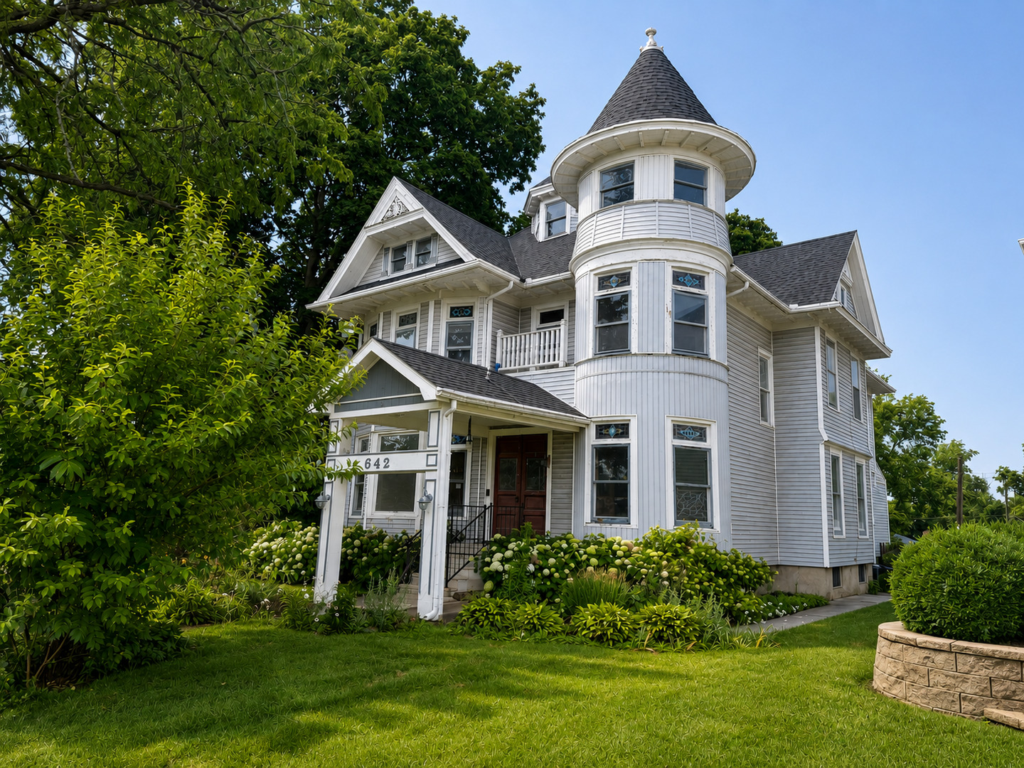 642 Stephenson Street