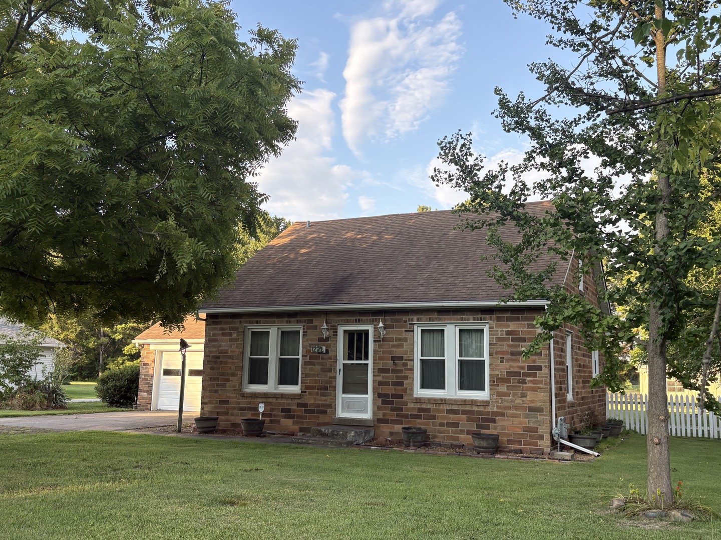 1232 Dallas Road