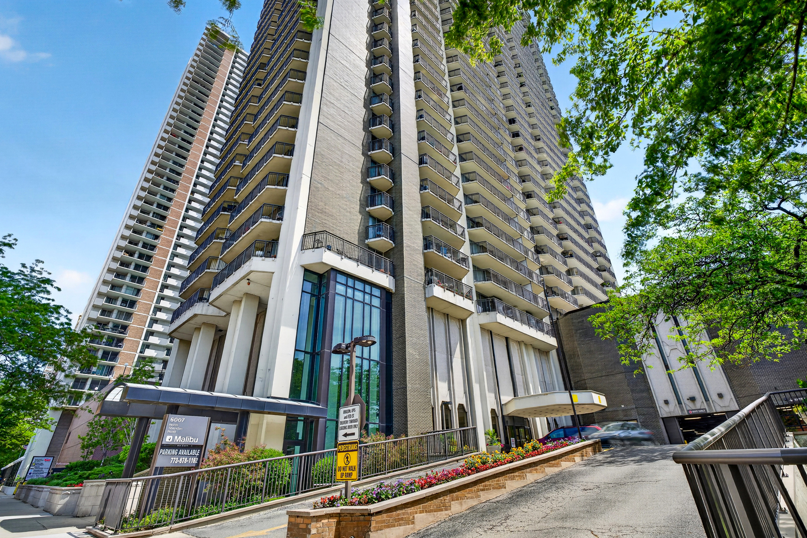 6007 Sheridan Road