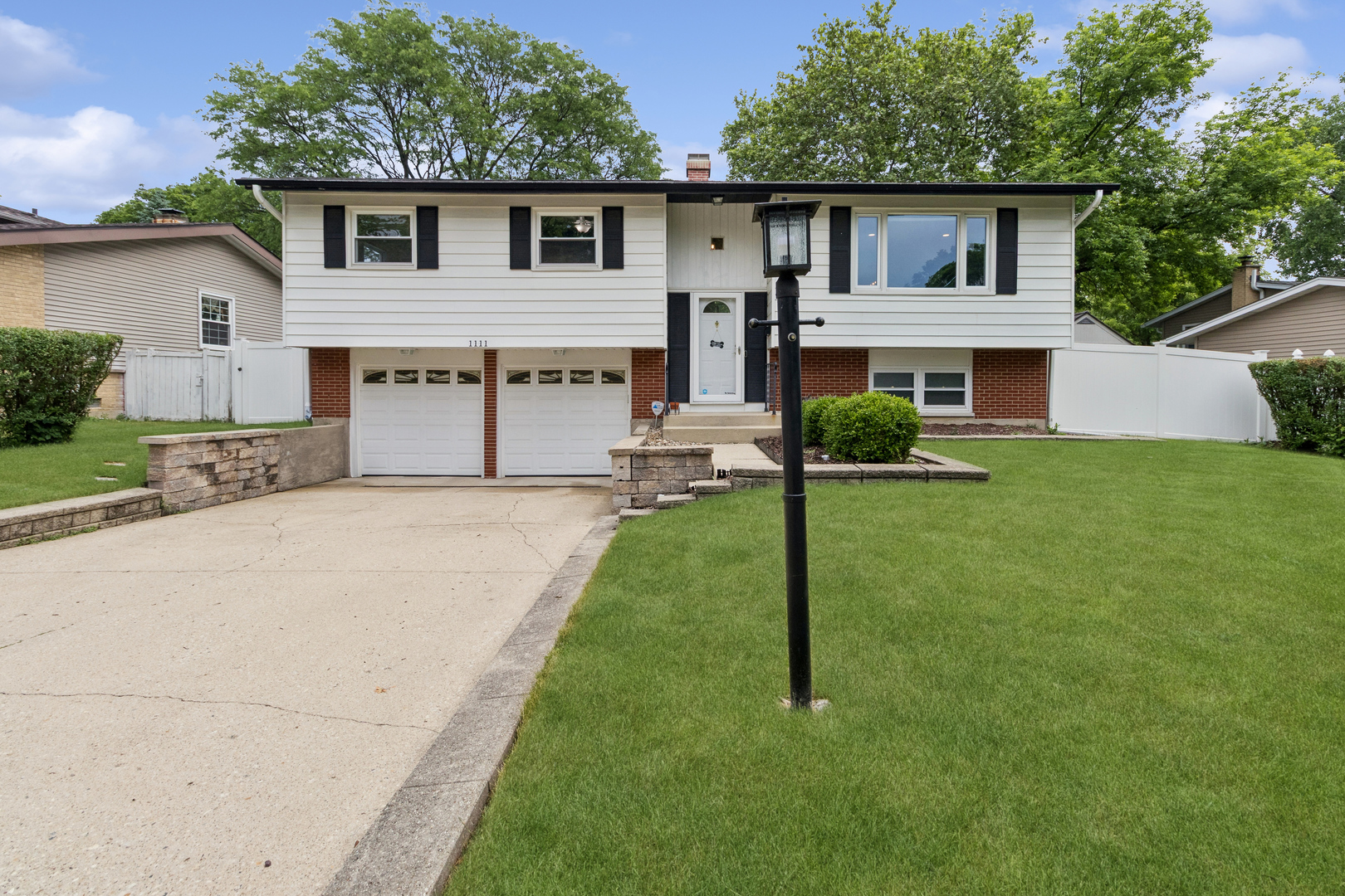1111 Greenfield Lane