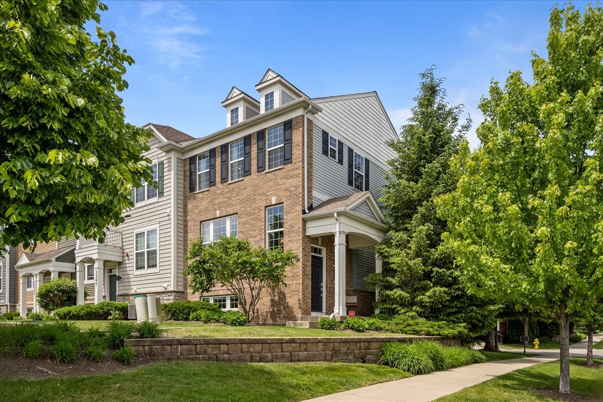 3249 Coral Lane