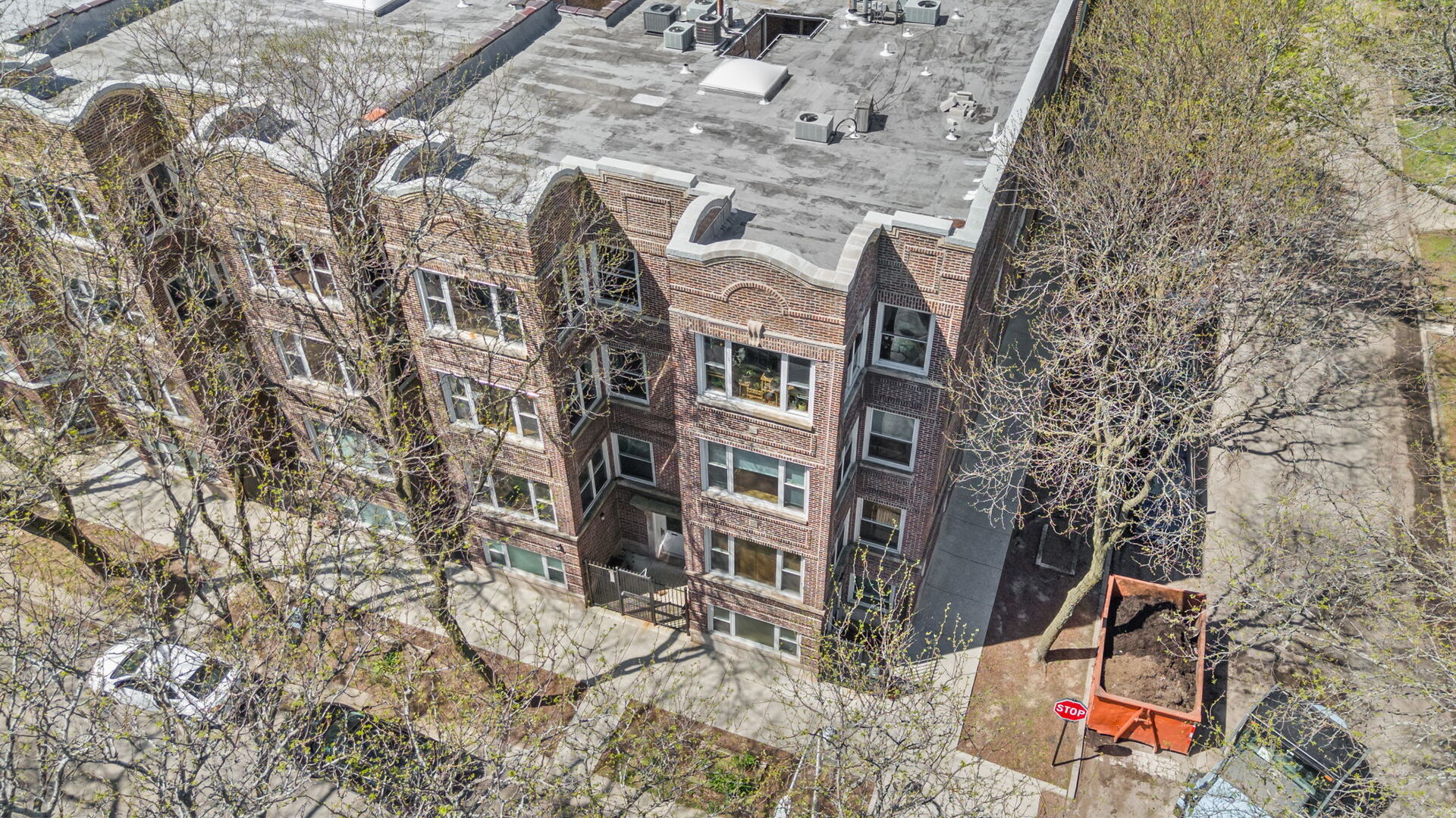 7654 Greenview Avenue