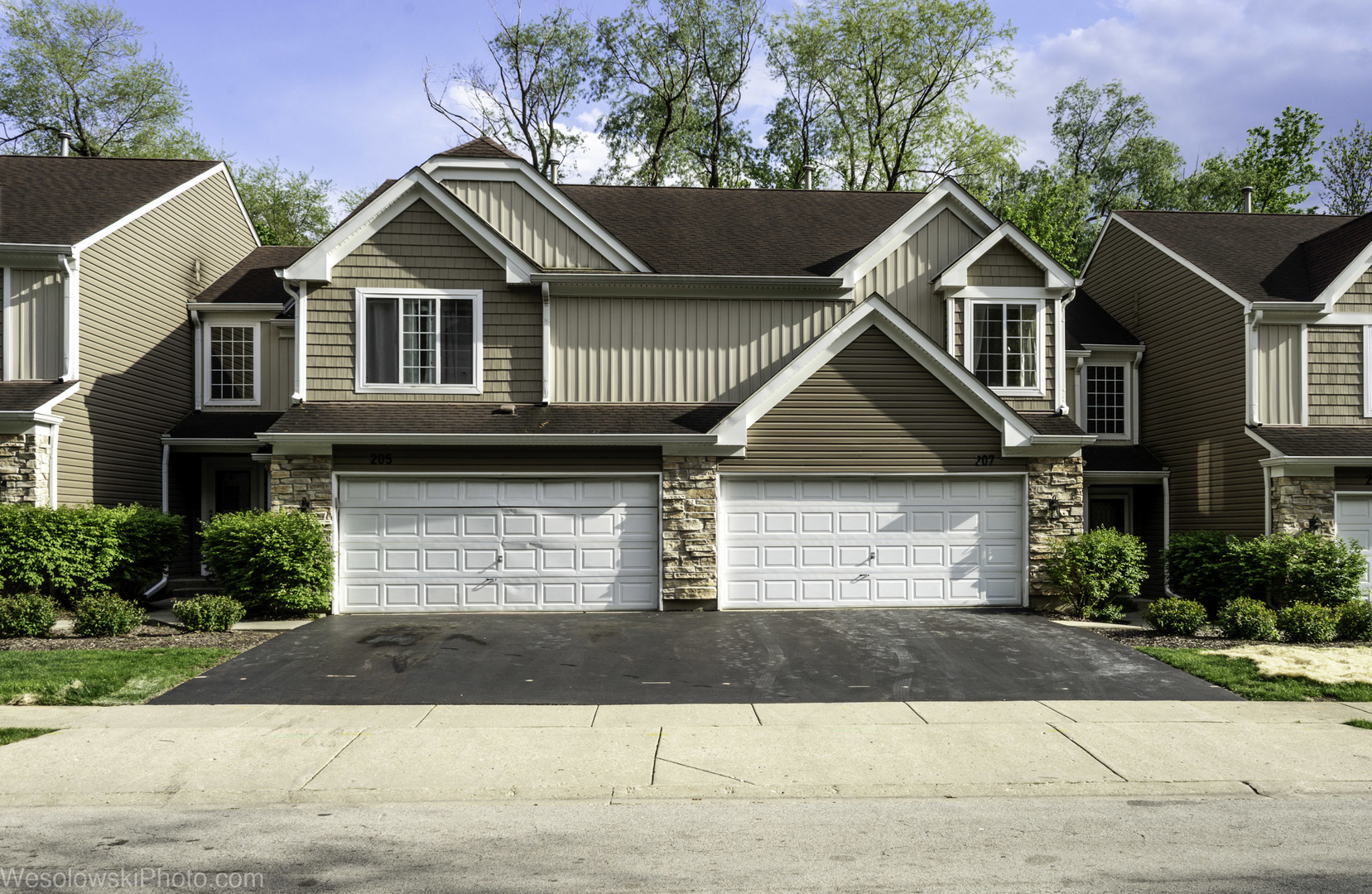 207 Locksley Drive