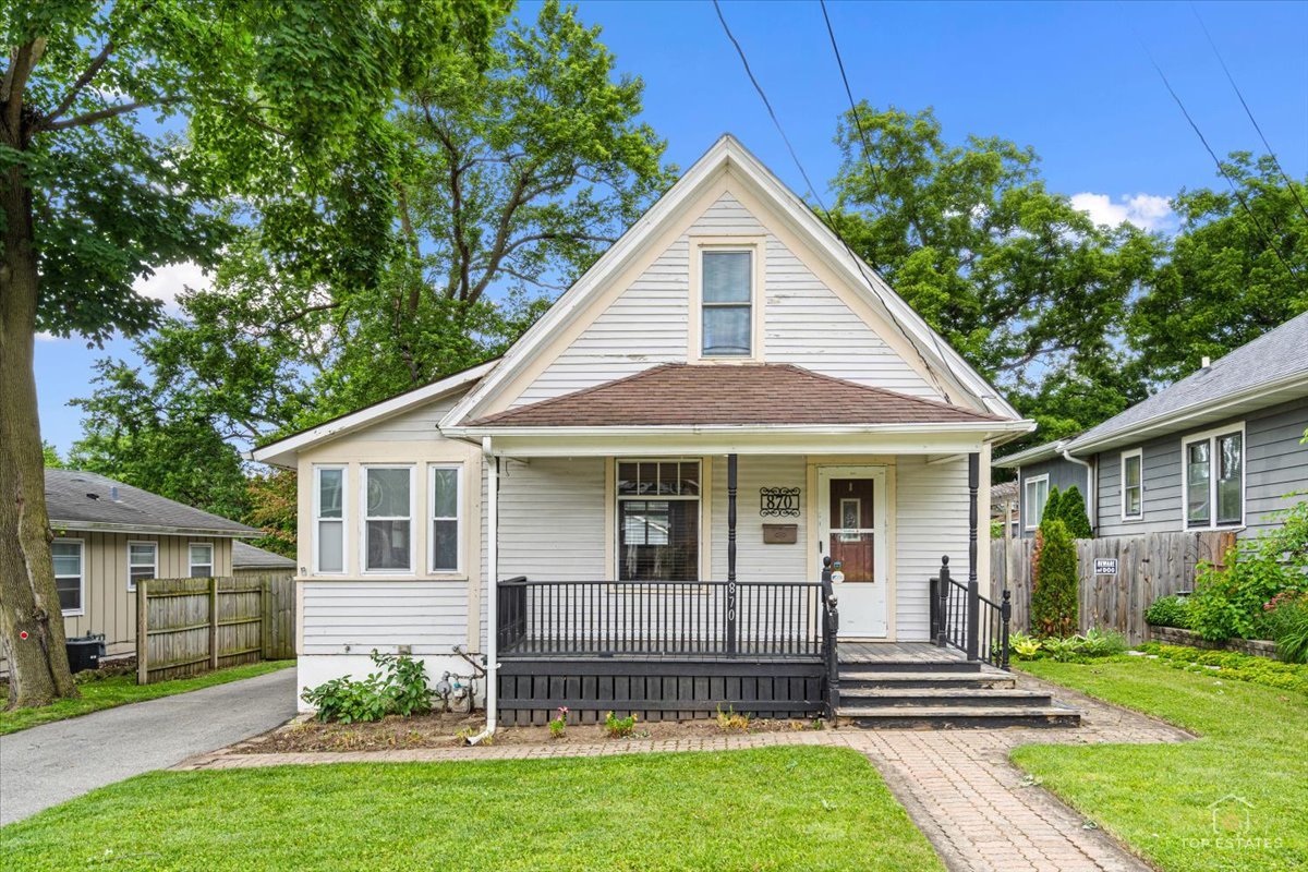 870 Lavoie Avenue