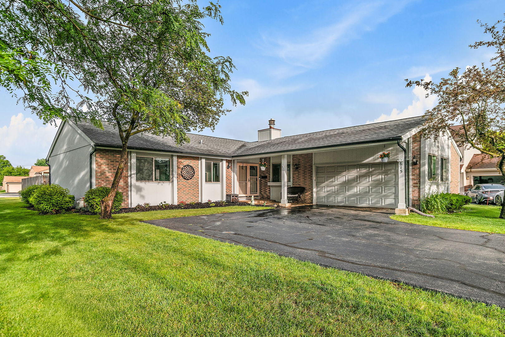 615 Lakeview Court
