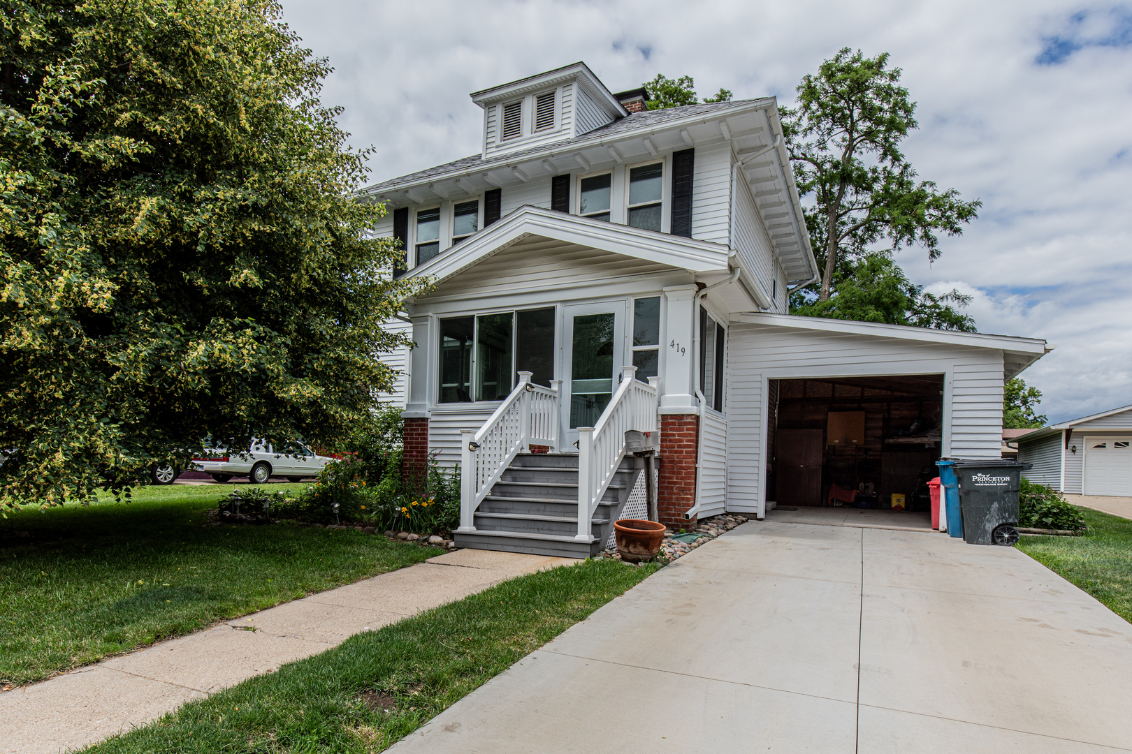 419 Lincoln Street