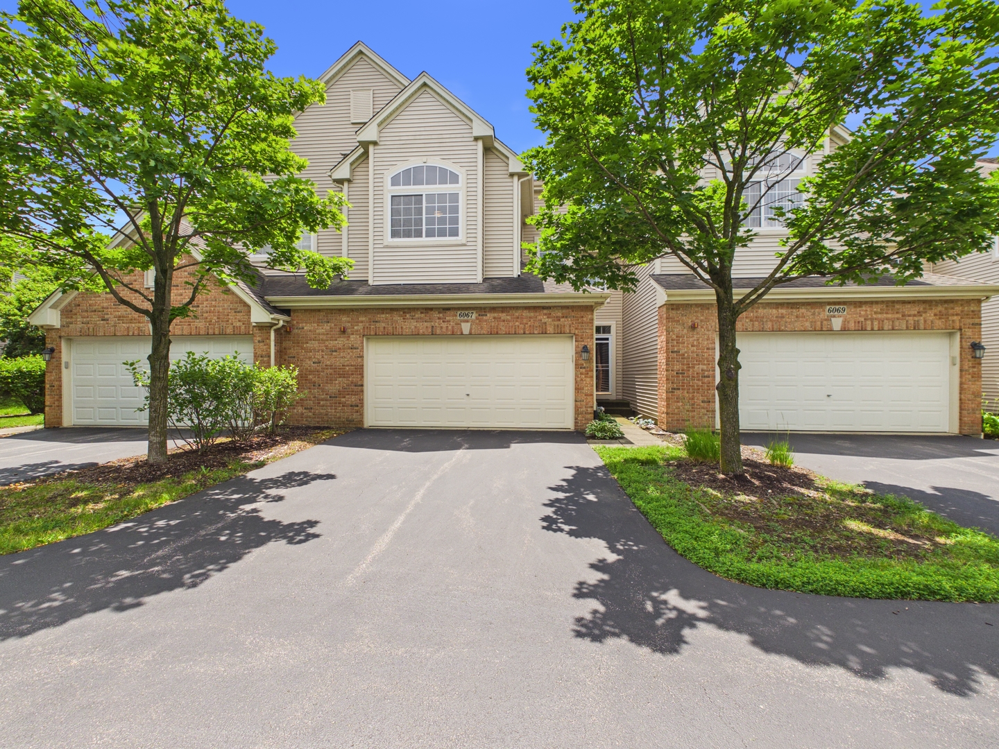 6067 CANTERBURY Lane