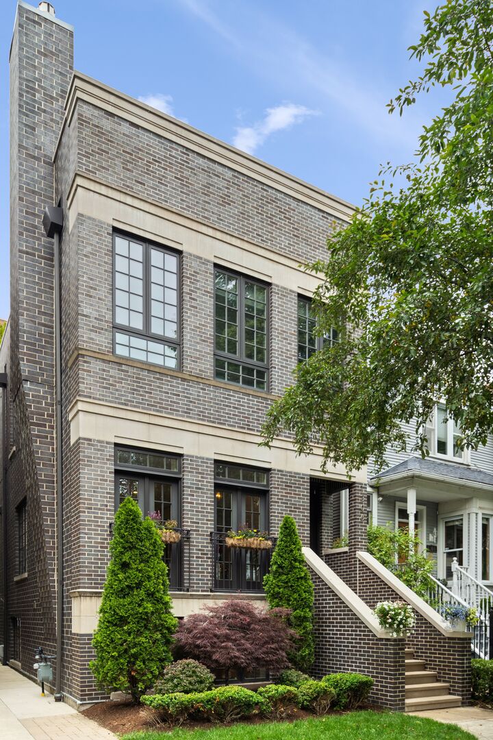 1306 Byron Street