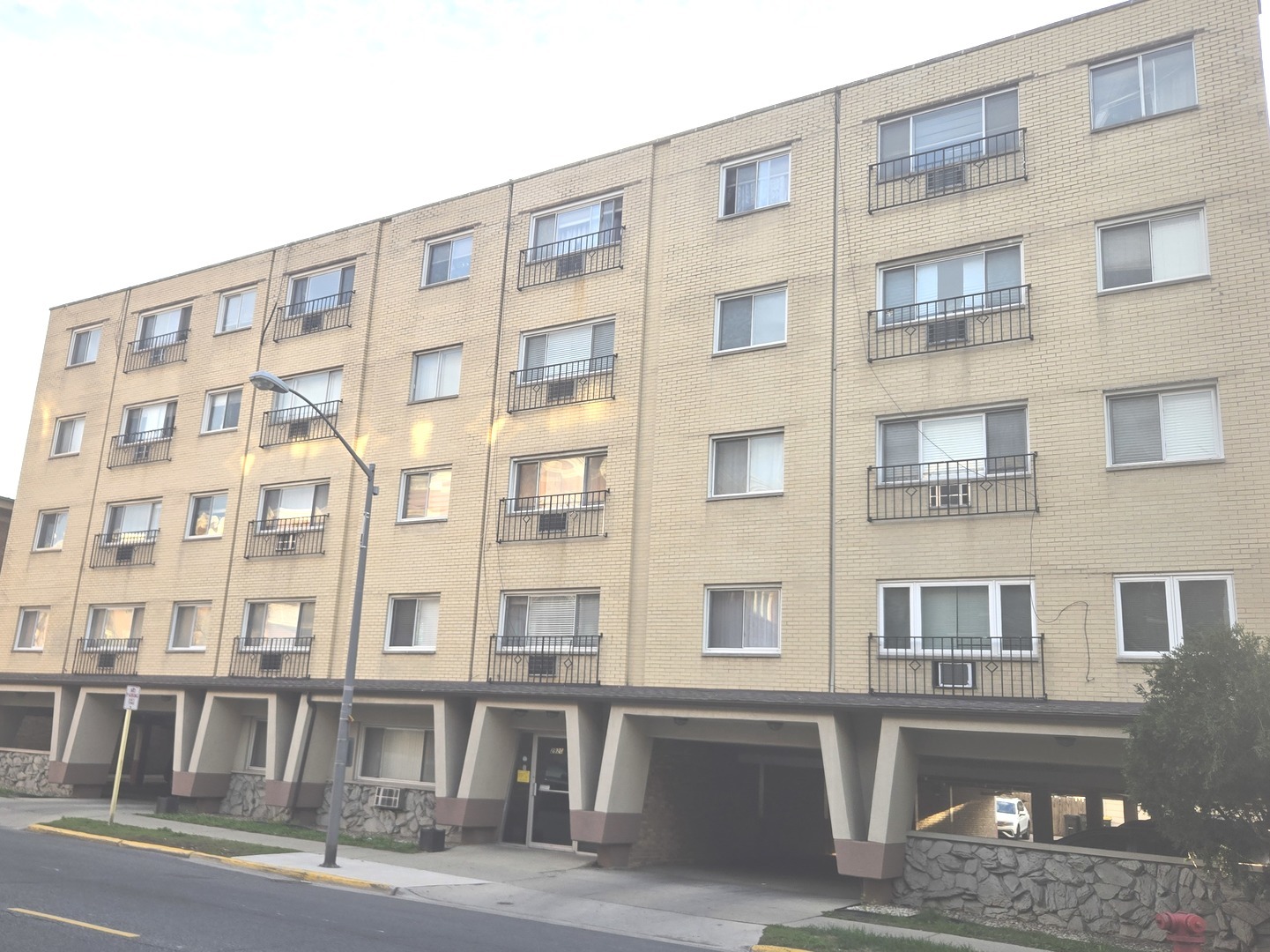 2920 HARLEM Avenue