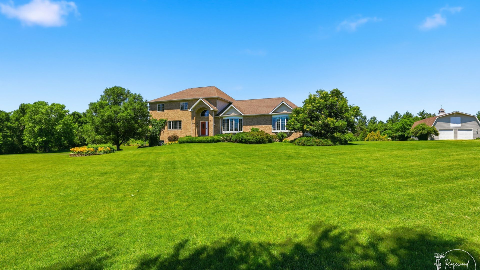 8240 Yorkshire Lane