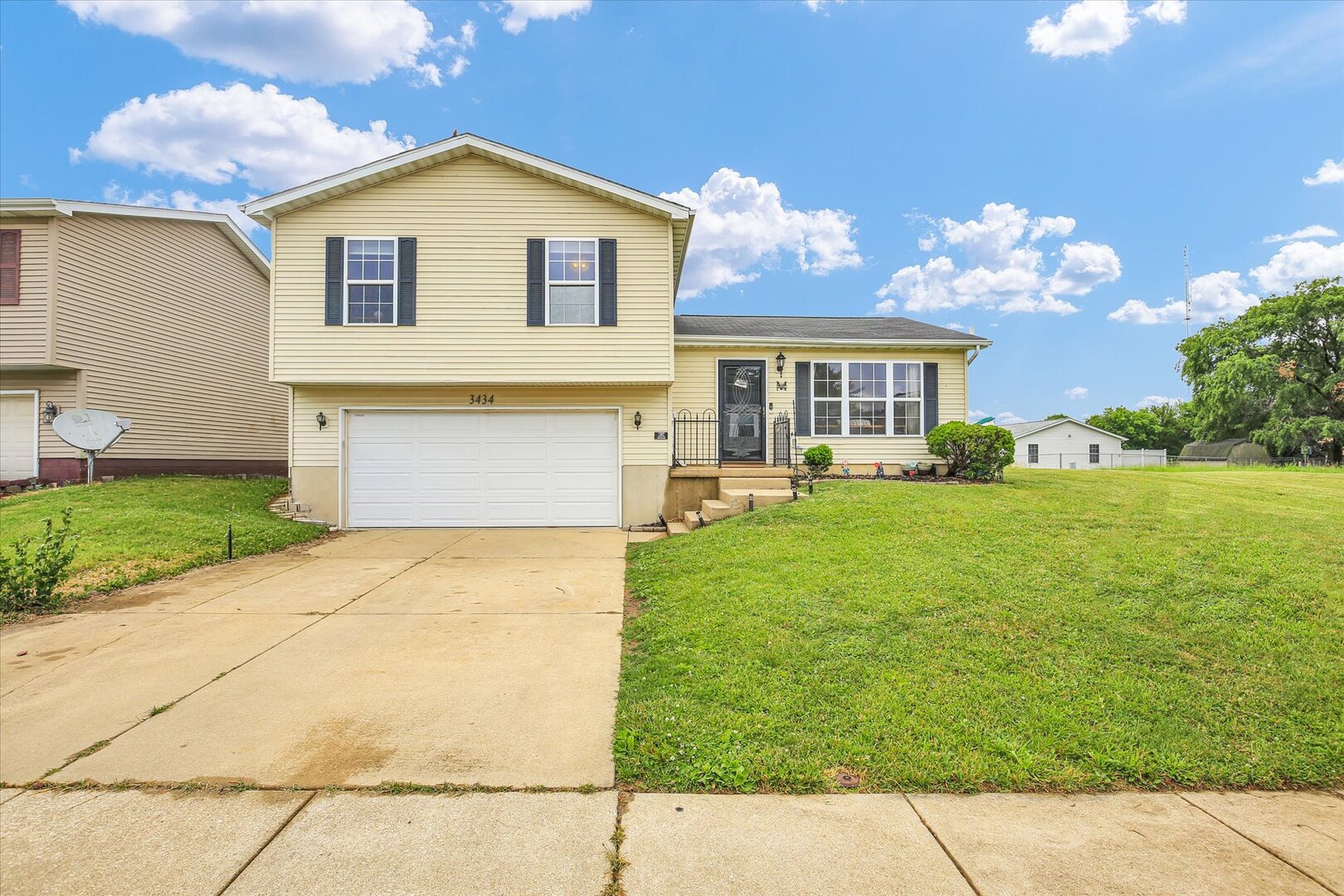 3434 Monarch Drive