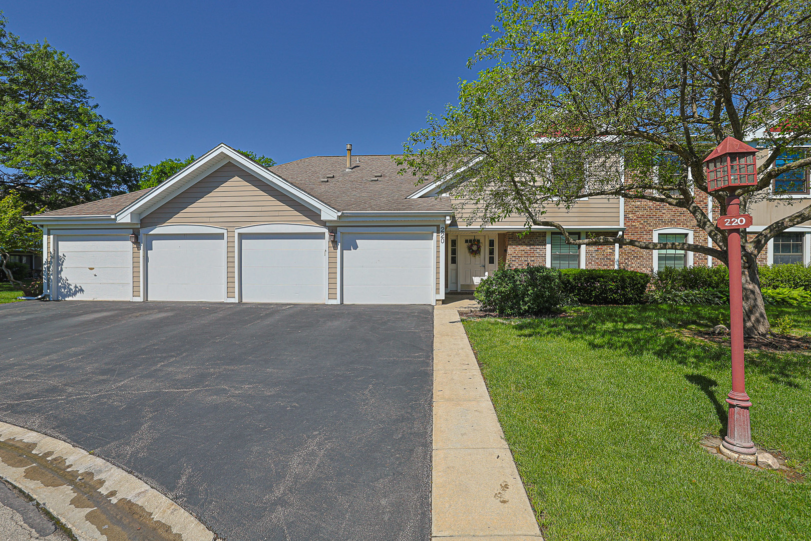 220 OAK KNOLL Court