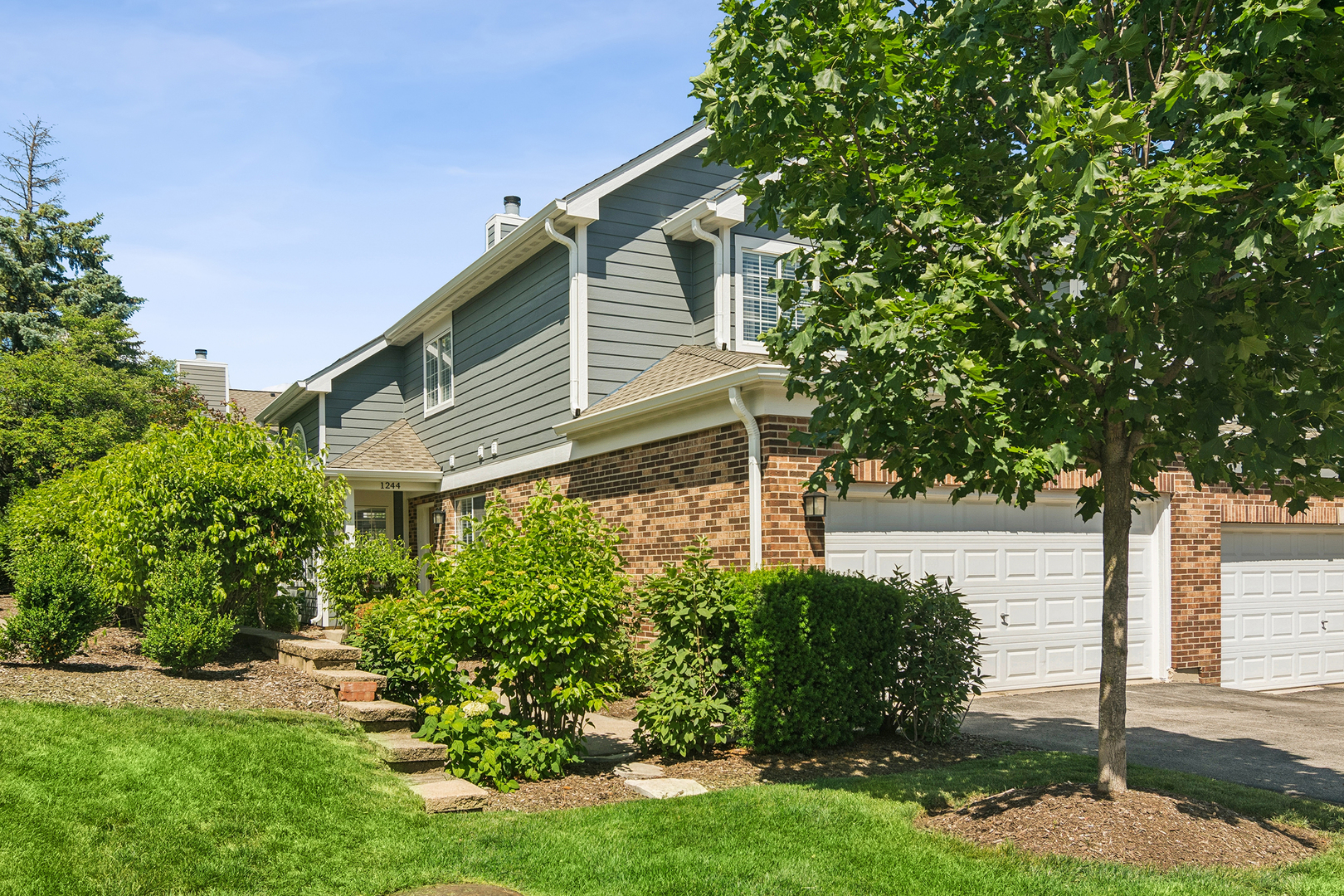 1244 PARKSIDE Drive