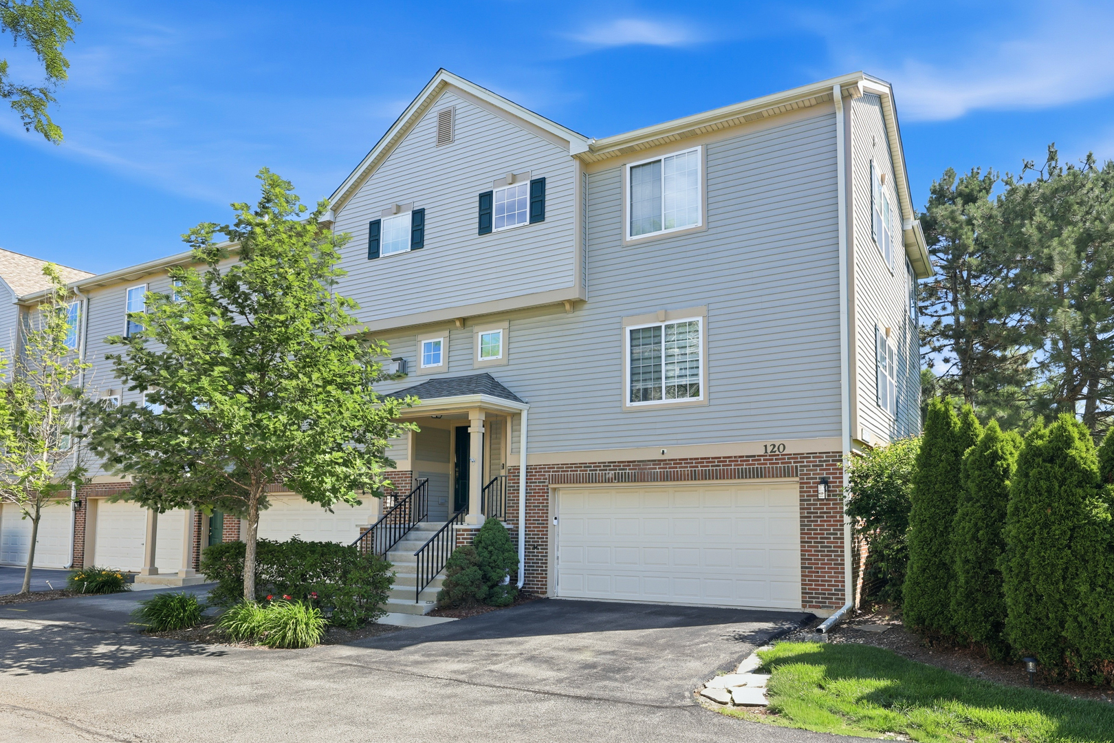 120 Monarch Drive