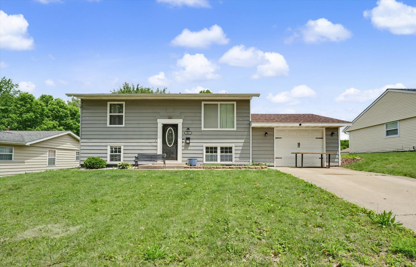 927 Timberline Drive