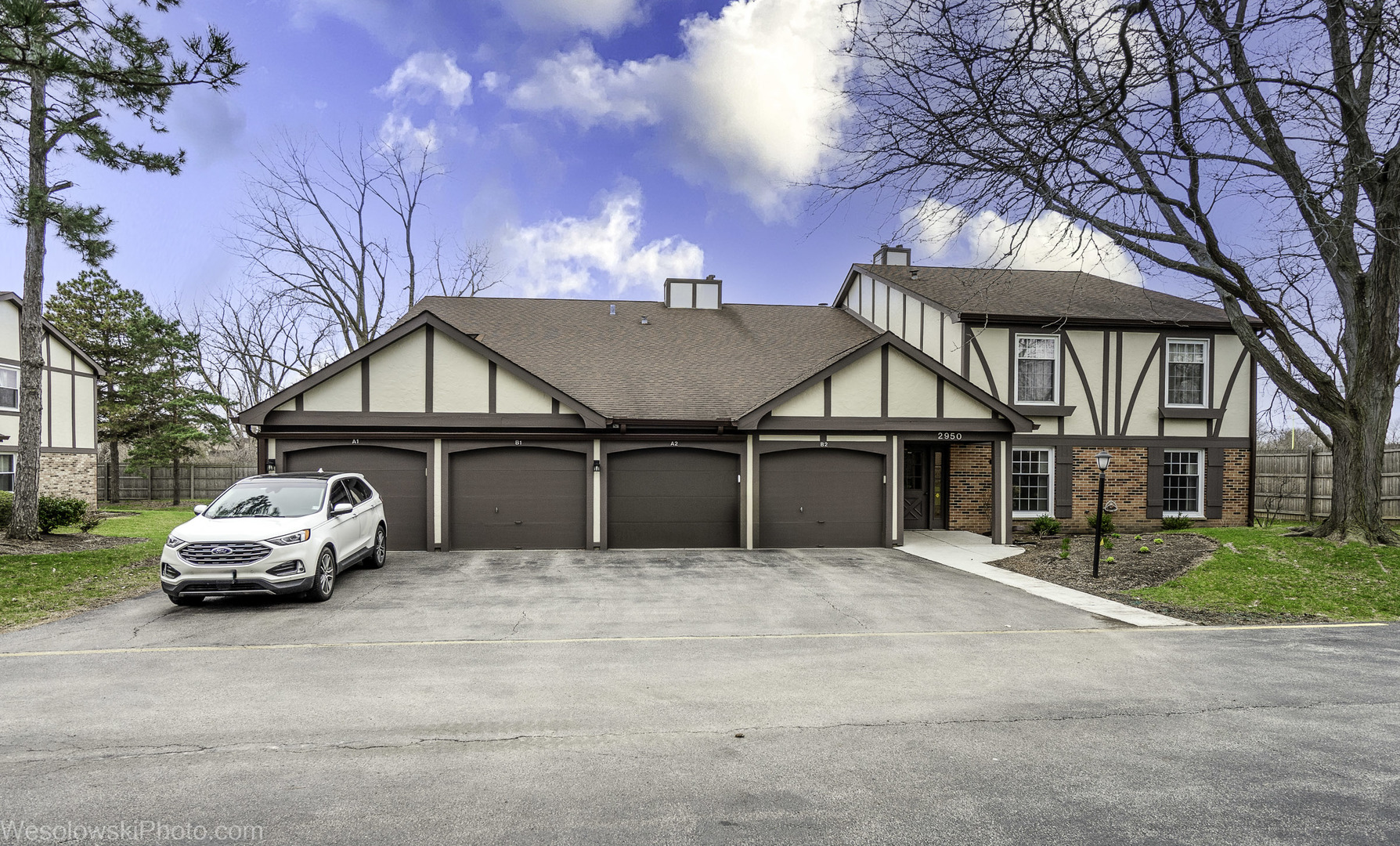 2950 Northampton Drive