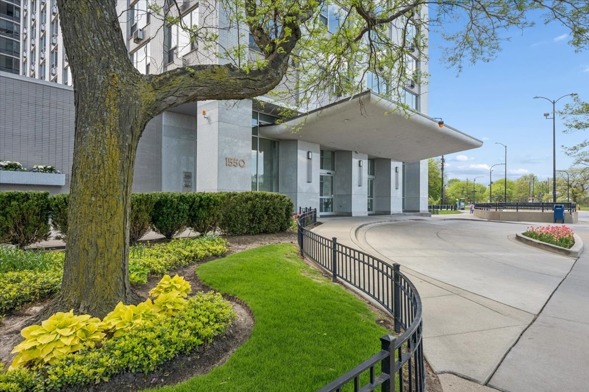 1550 Lake Shore Drive
