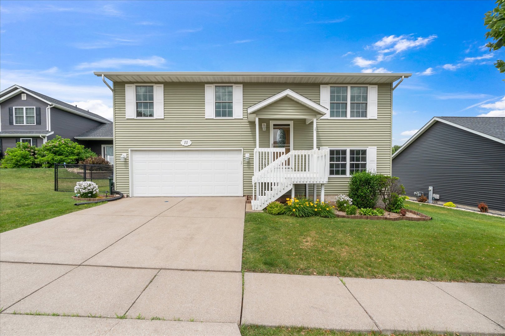 11 Village Circle
