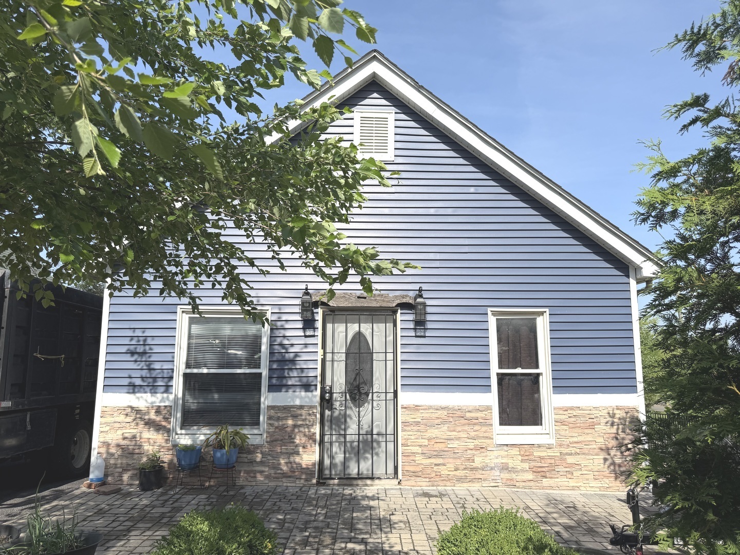 509 Fairbanks Avenue
