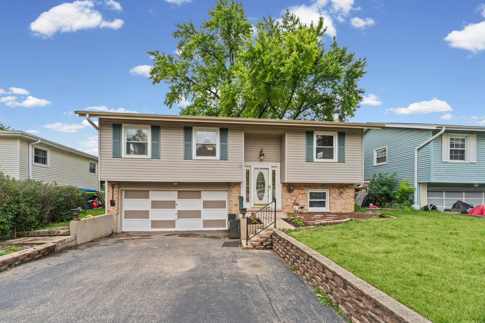 22W381 2nd Street