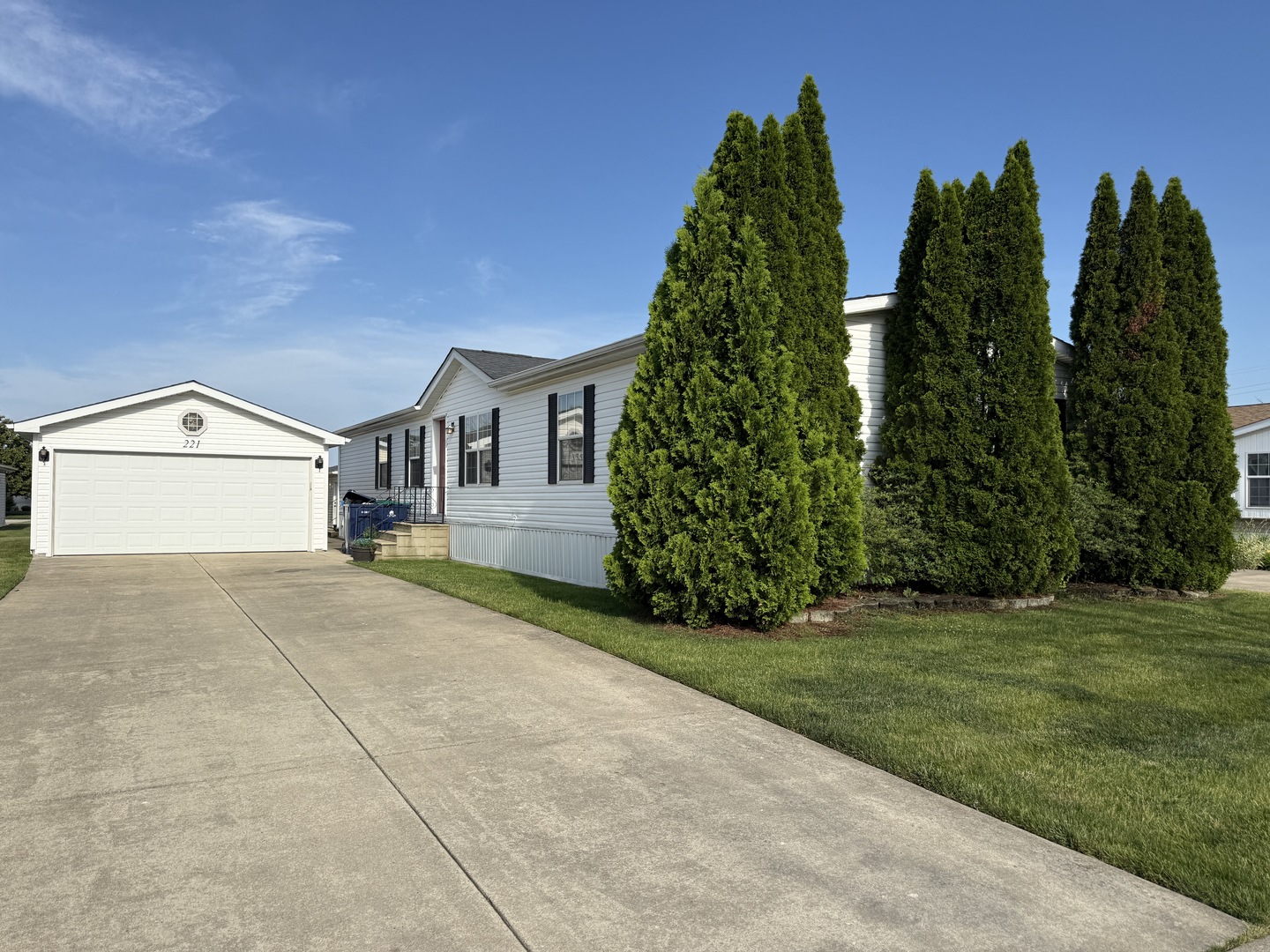 221 Begonia Drive