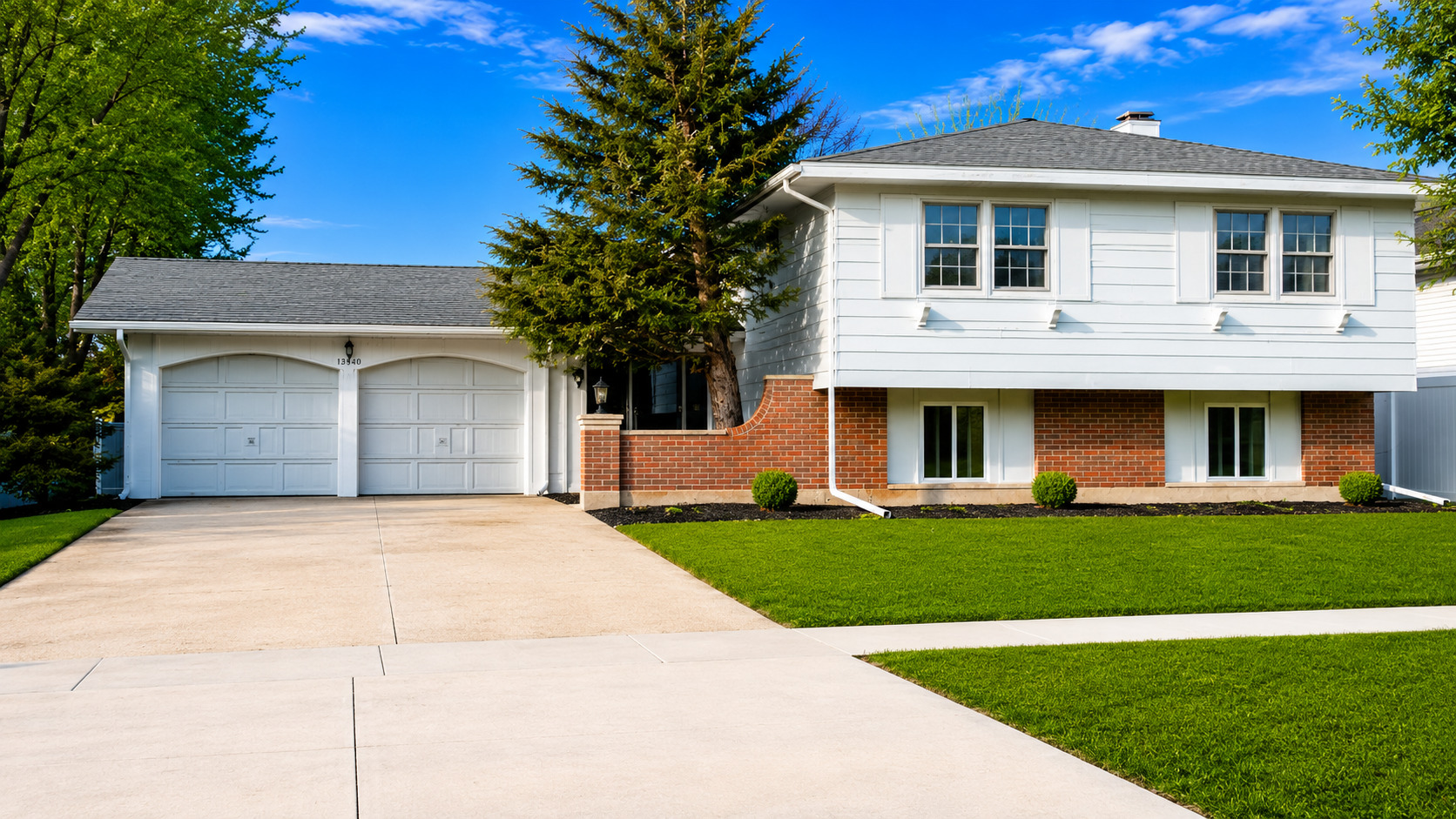 1360 Devonshire Lane