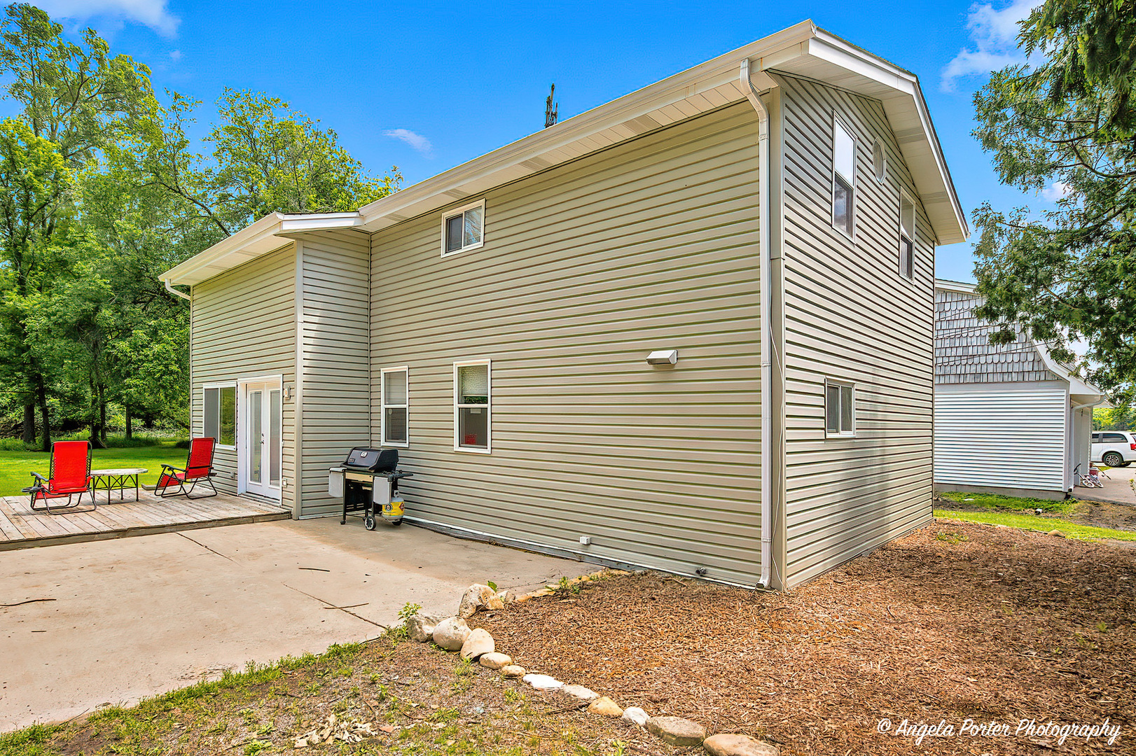 4404 Giant Oak Drive