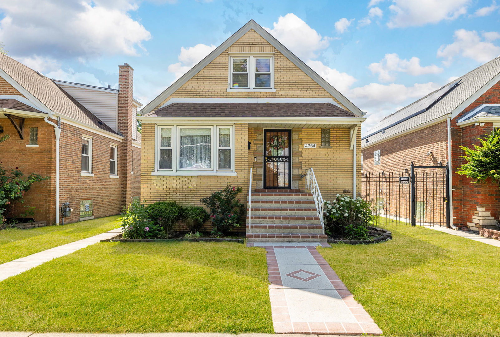 4354 Komensky Avenue