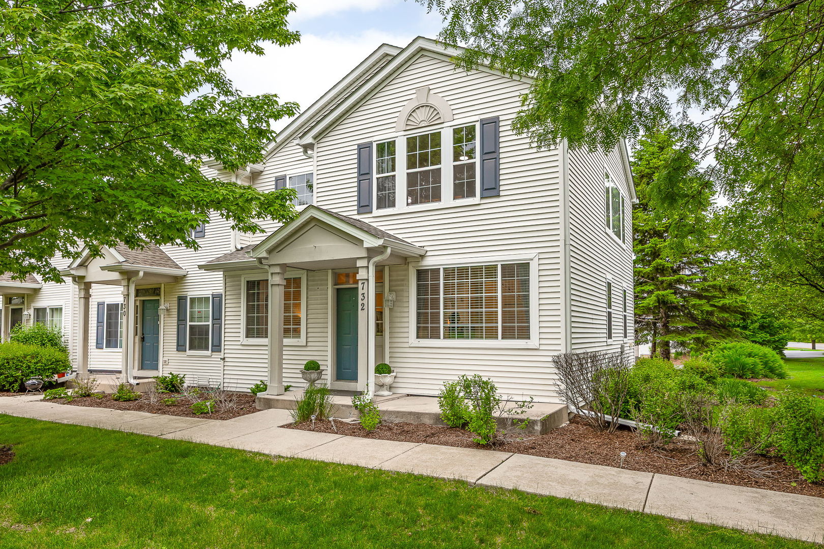 732 County Line Road