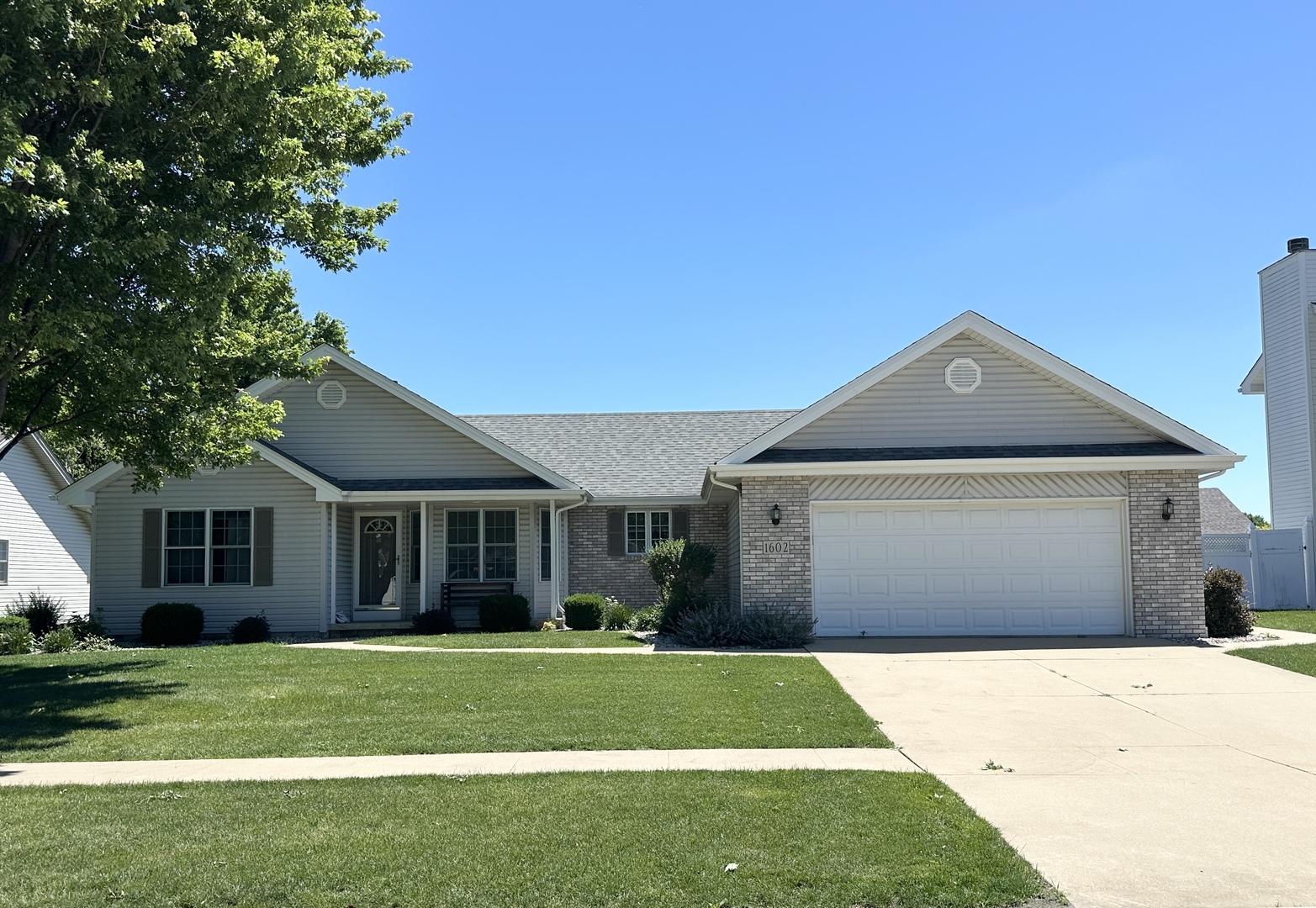 1602 Sunridge Drive