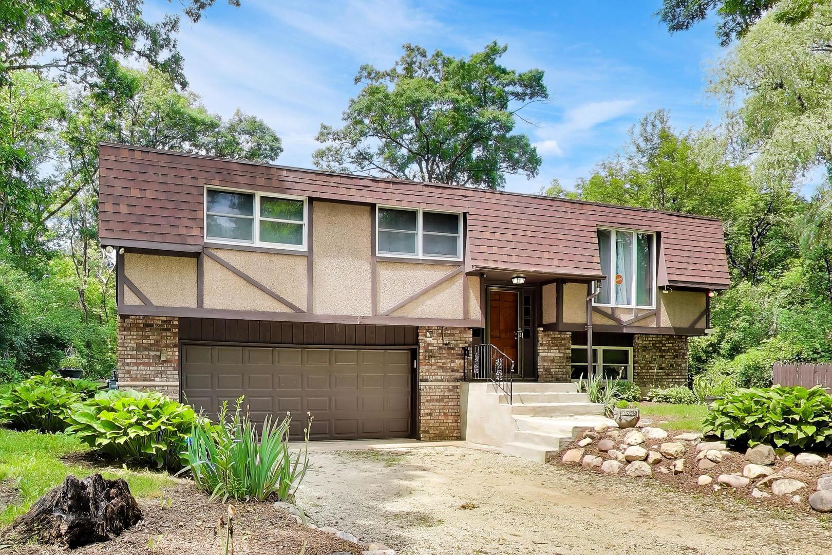 8808 HICKORY Lane