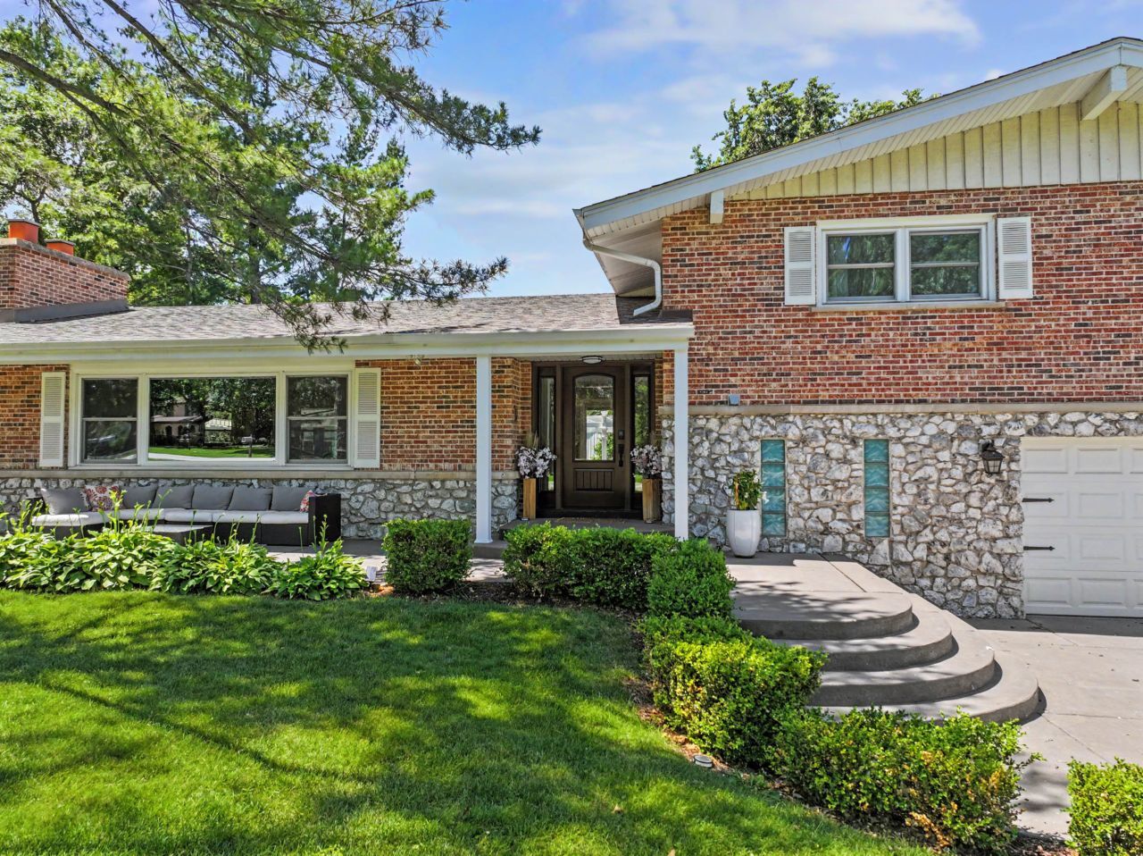 328 Windsor Lane