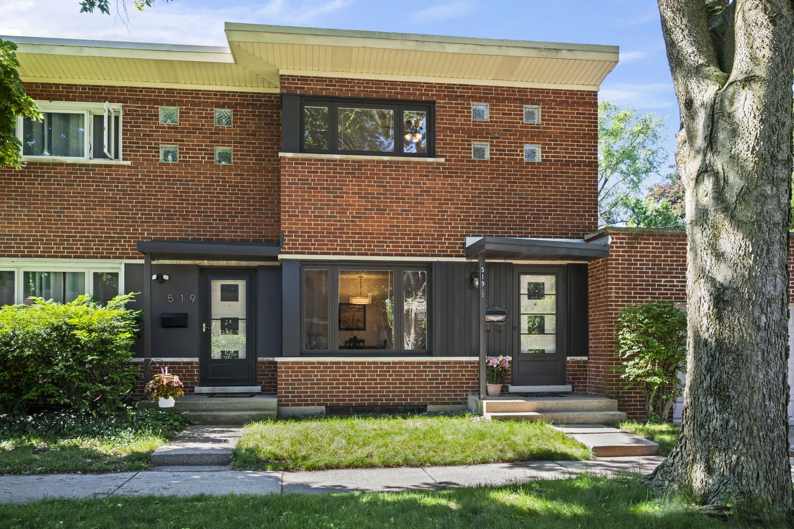 519 1/2 Ridge Road