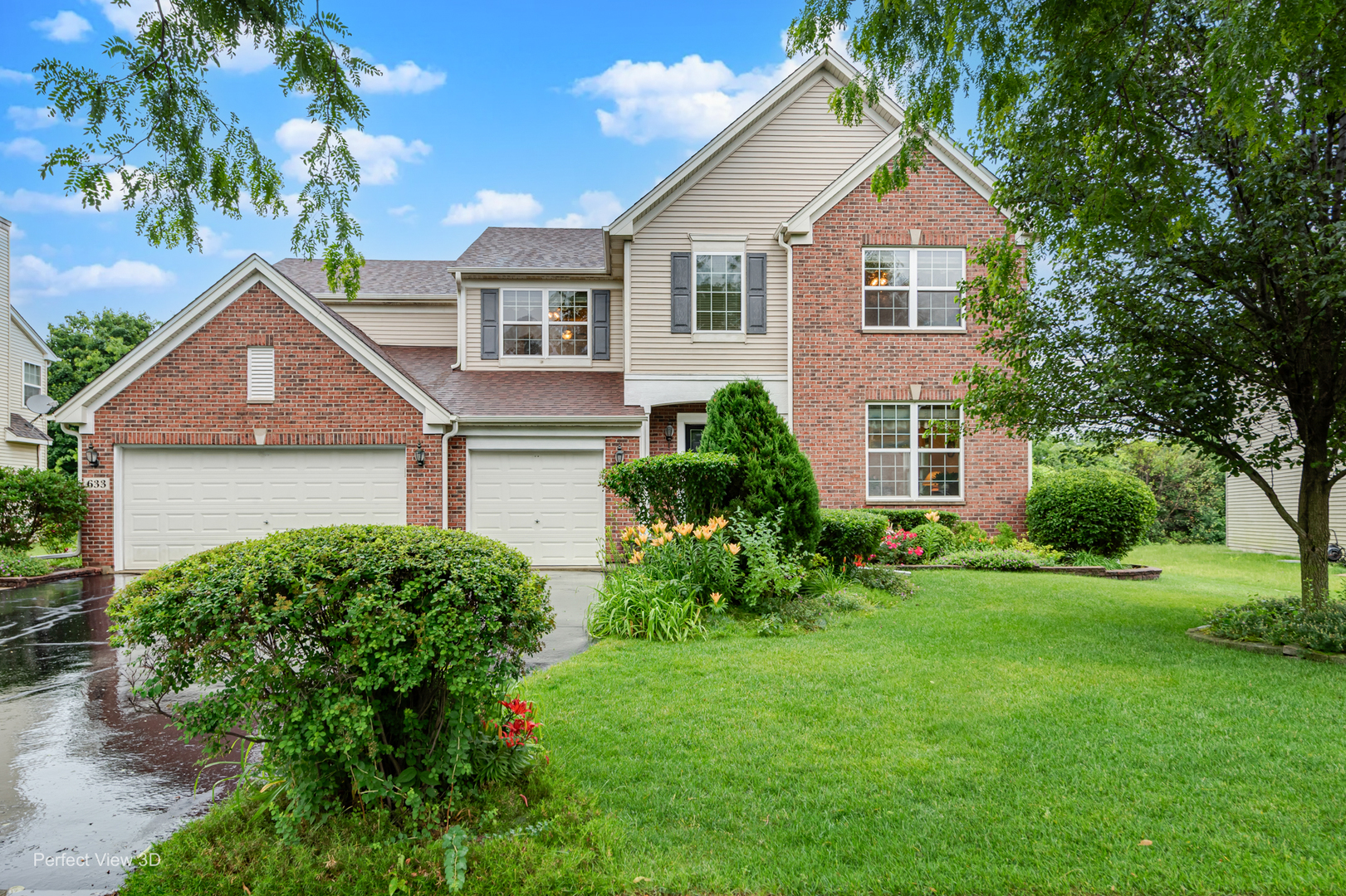 633 Versailles Drives