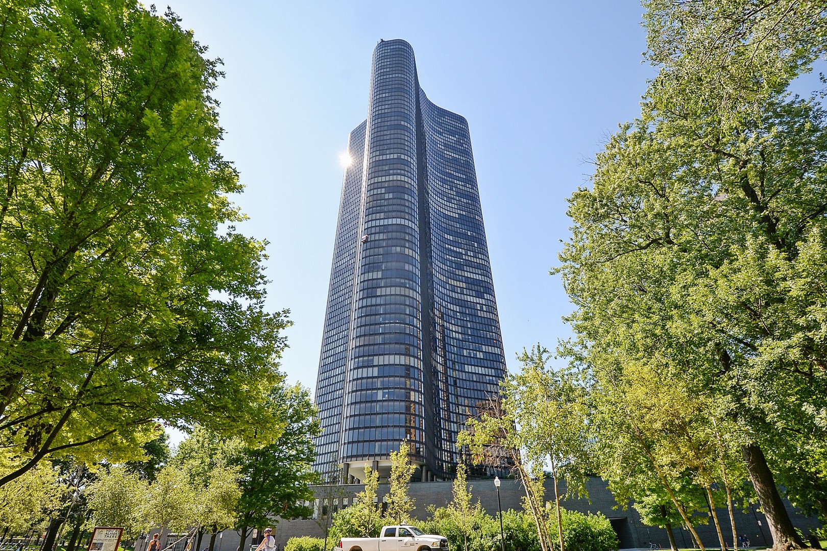 505 Lake Shore Drive