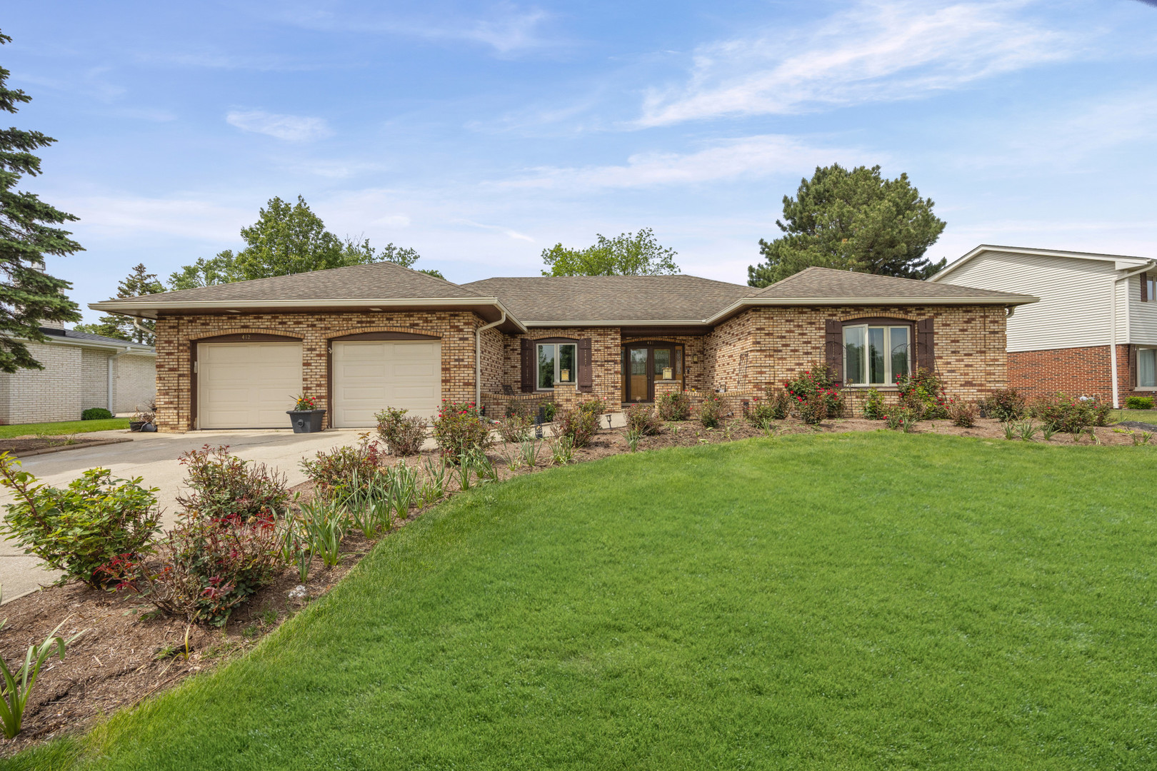 412 Stratford Lane