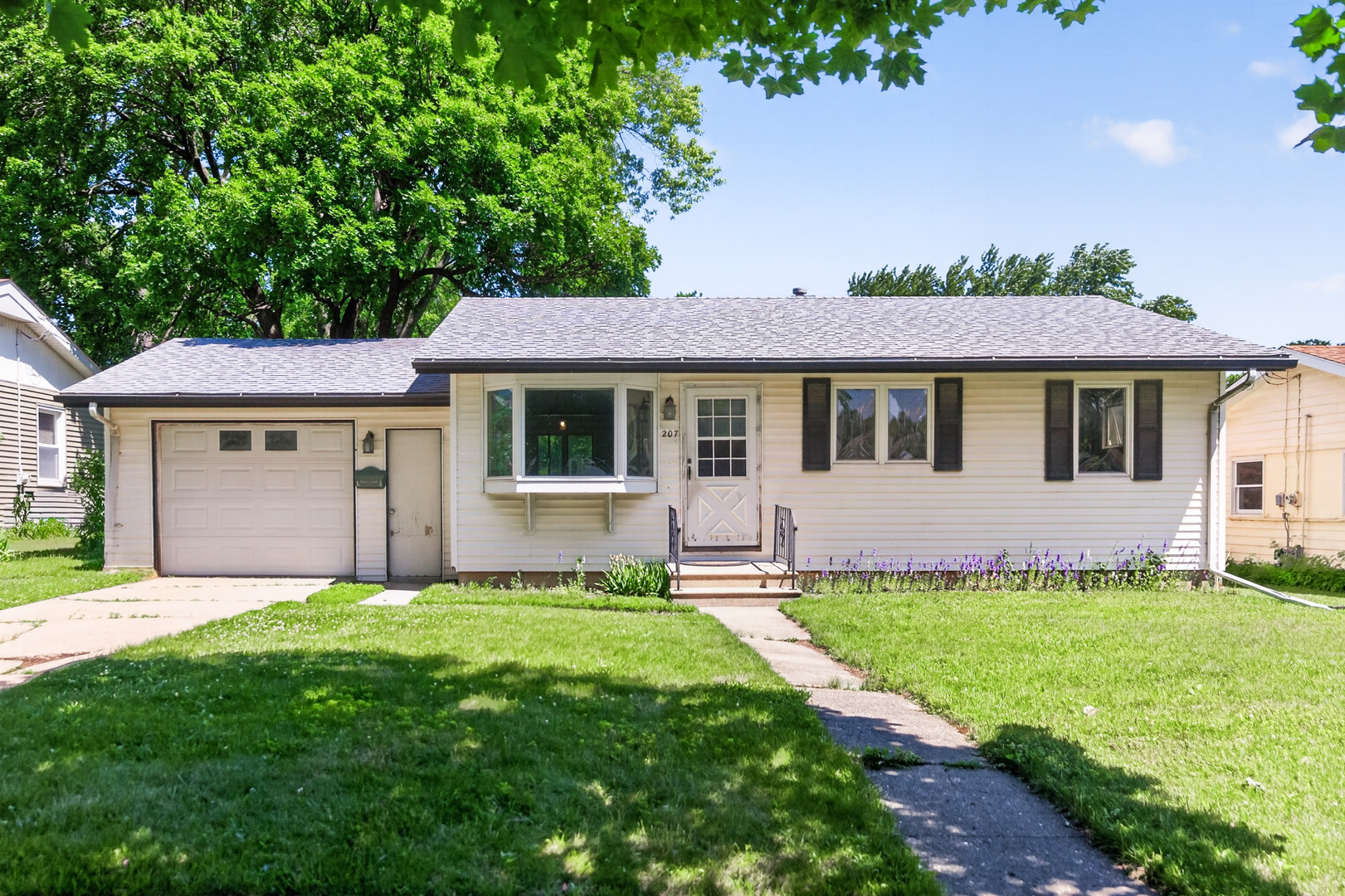 207 River Drive