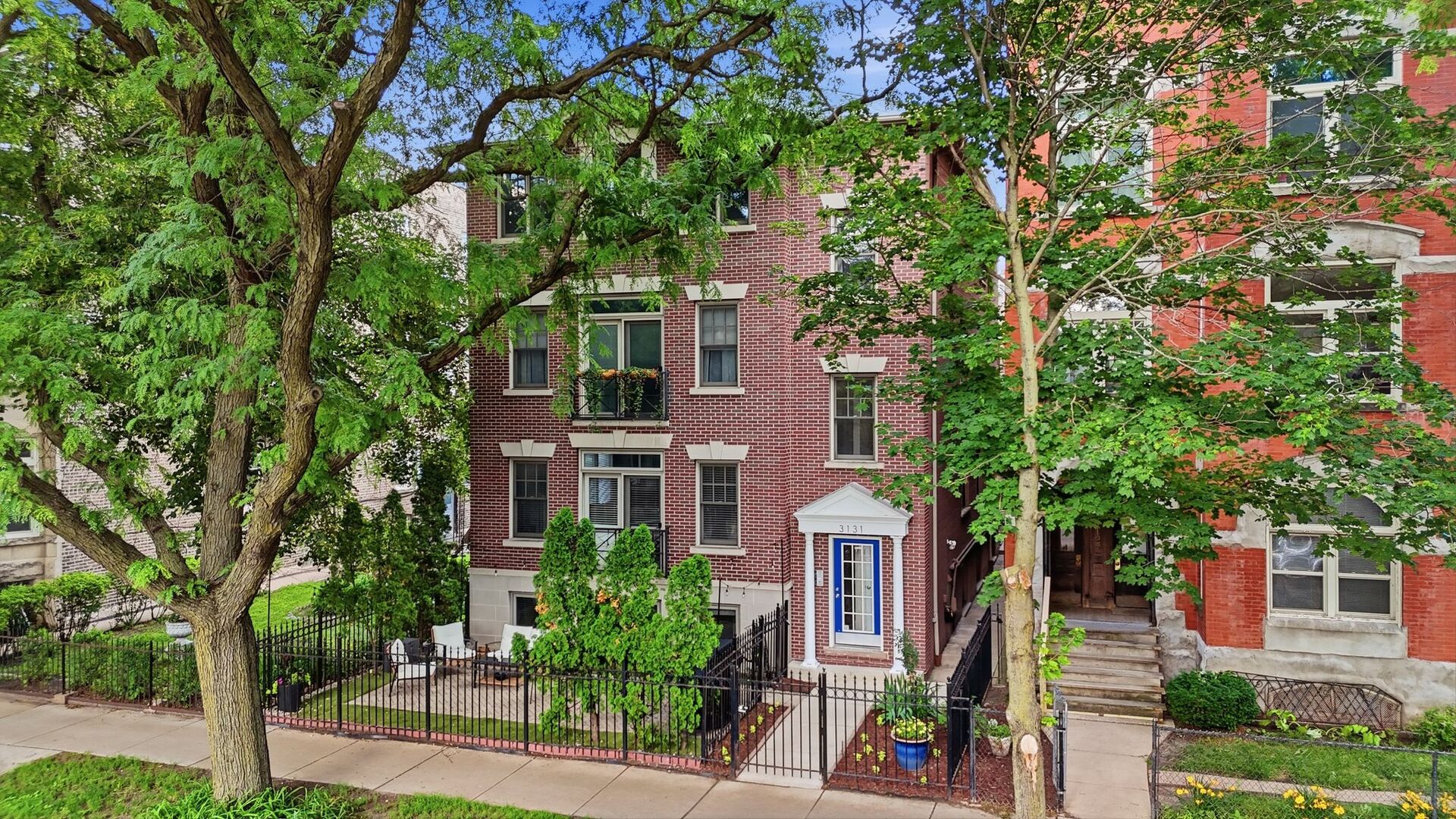 3131 Racine Avenue