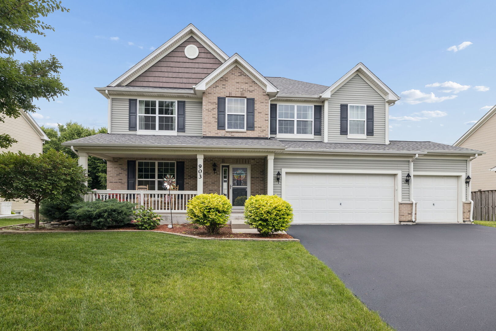 903 Foxview Drive